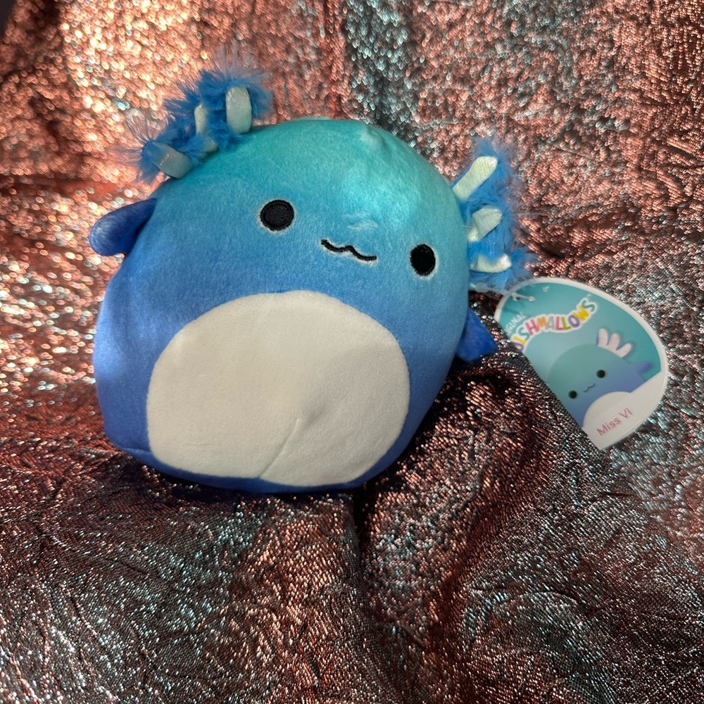 Squishmallows Miss Vi the Axolotl 5" Stuffed Plush